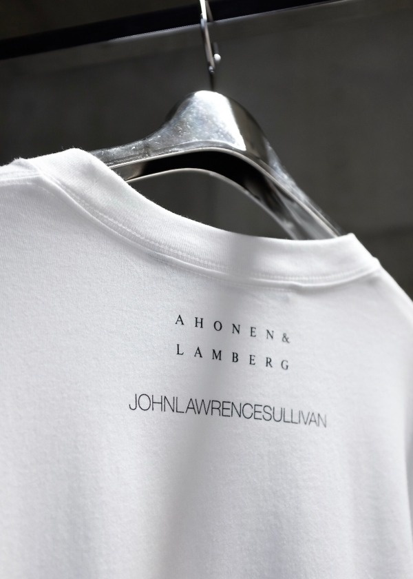 ジョン ローレンス サリバン直営店限定グラフィックTシャツ、パリのデザインデュオとコラボコピー