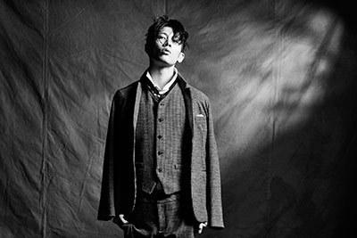 アルマーニを着る俳優の写真展が東京・代官山で開催 - 小栗旬や二階堂ふみ、菅田将暉など