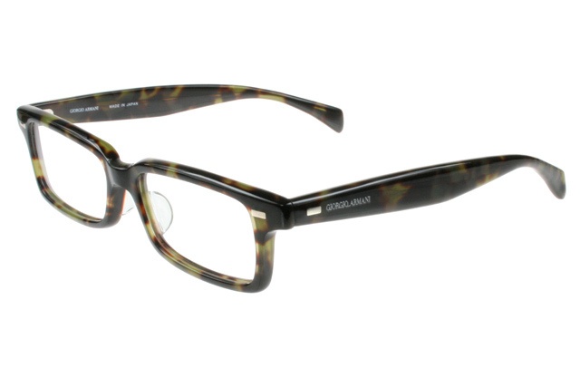 ジョルジオ アルマーニのアイウェアに、上質でクラシックなデザインの「Frames of Your Life」モデル登場コピー