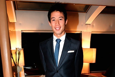 錦織圭がジョルジオ アルマーニのスーツを着用！ATPワールドツアーファイナル
