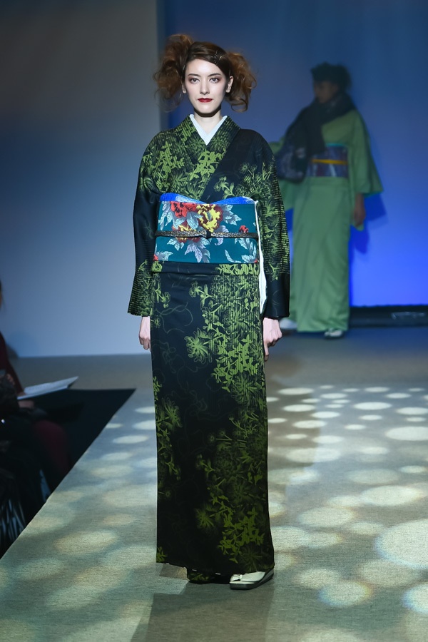 ジョウタロウ サイトウ2018年新作コレクション - 大切なのは遊び心、花々や猫と“大人”を謳歌するコピー ジョウタロウ サイトウ2018年新作コレクション - 大切なのは遊び心、花々や猫と“大人”を謳歌するコピー