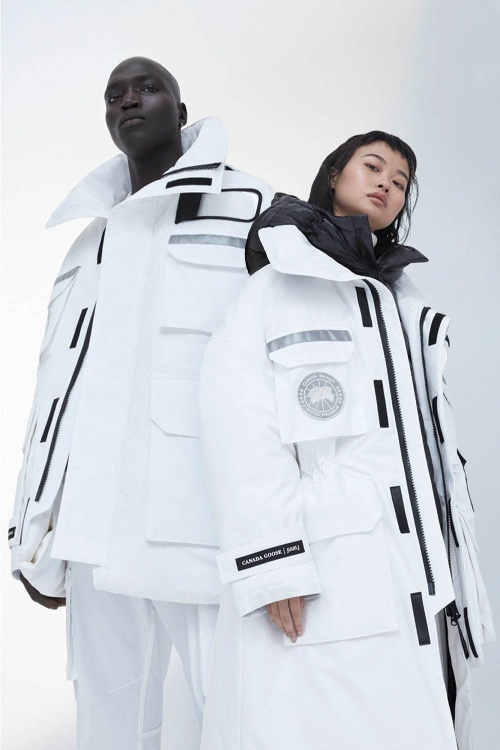 カナダグース×ジュン・ジーのダウンジャケット、ダウンシェル+ベストの3WAYジャケットなどコピー カナダグース×ジュン・ジーのダウンジャケット、ダウンシェル+ベストの3WAYジャケットなどコピー
