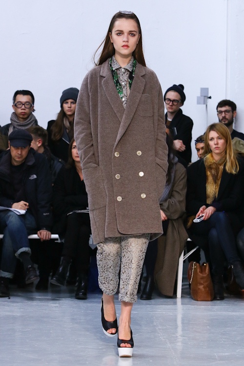 ジュリアン デイヴィッド 2013-14年秋冬コレクション - テクスチャーで遊ぶナチュラルシックな冬コピー