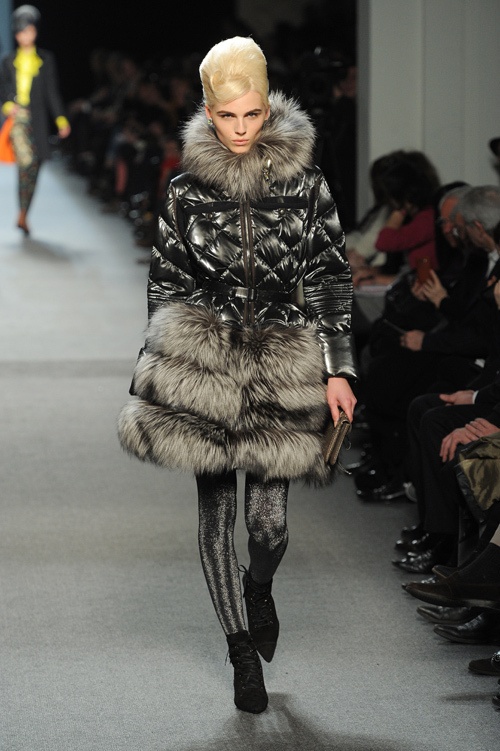 ブルジョアマダムの美しさを称える ジャン ポール ゴルチエ 2011-2012年秋冬コレクションコピー