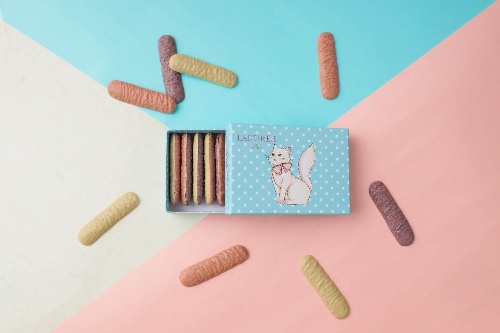 ラデュレのバレンタイン2021、“猫”と“イチゴ”がモチーフのチョコレートボックスコピー
