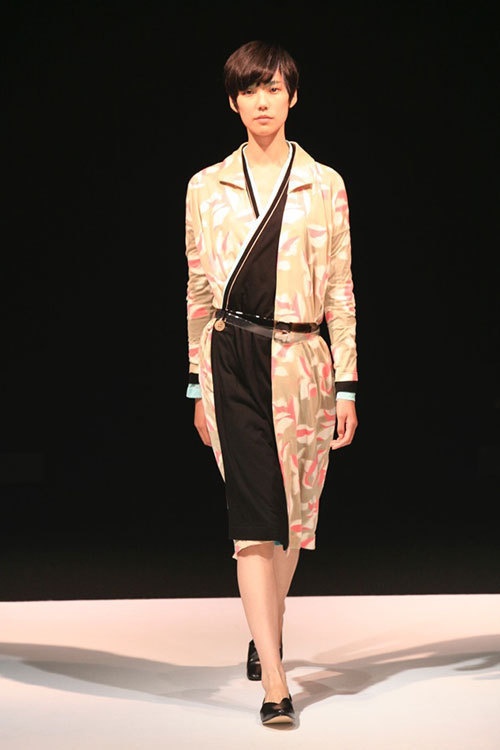 まとふ、茶会を根津美術館で開催 - 表参道本店でアーカイブが並ぶ“長着フェア”を実施コピー