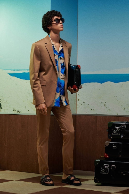 ポール・スミス 2021年春夏メンズコレクション - 夢のような日々、色褪せた記憶を辿ってコピー ポール・スミス 2021年春夏メンズコレクション - 夢のような日々、色褪せた記憶を辿ってコピー