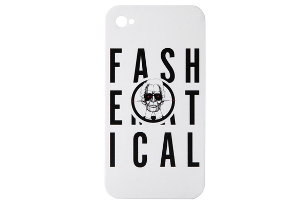 ブラックユーモアの効いたカール・ラガーフェルドやマックイーンのiPhoneケースが登場！