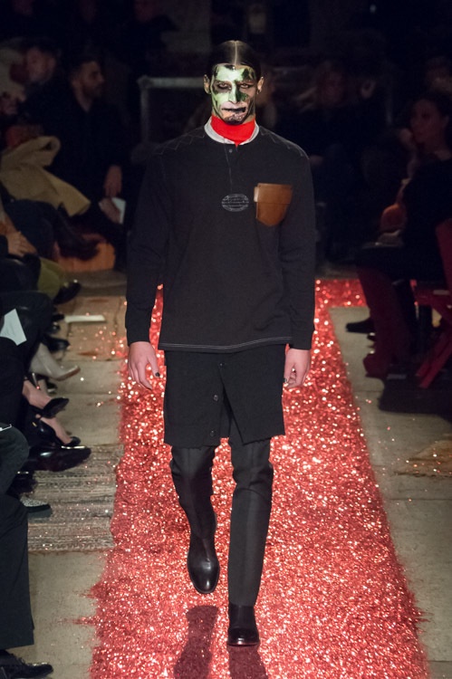 ジバンシィ バイ リカルド ティッシ 2015年秋冬コレクション、ゴシック・テーラード＋ストリートコピー