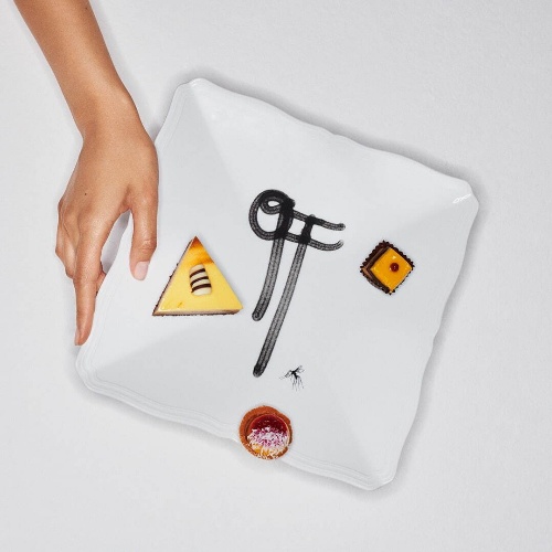 オフ-ホワイト×ジノリ1735コラボ食器、“グラフィティアート”を配したプレートやティーカップコピー オフ-ホワイト×ジノリ1735コラボ食器、“グラフィティアート”を配したプレートやティーカップコピー