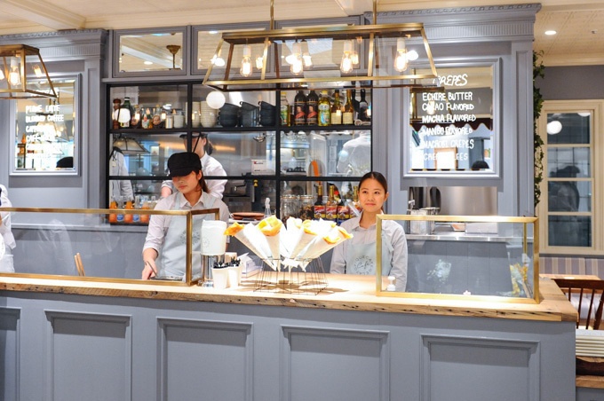 「ジェラート ピケ カフェ」東京1号店が渋谷パルコにオープン - ショップと隣接したイートインコピー