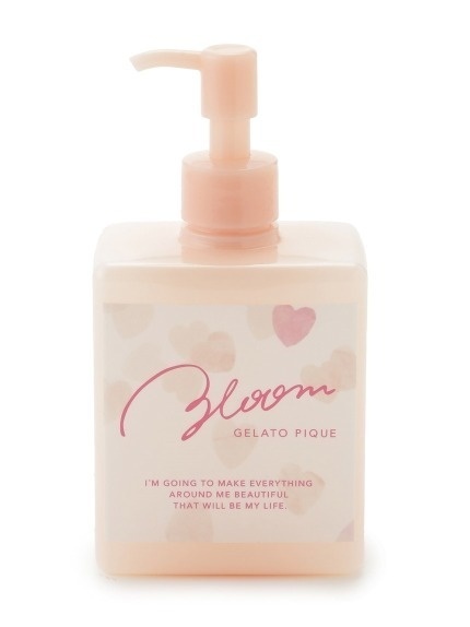 ジェラート ピケ“桜”モチーフの限定アイテム、花びらを散りばめたキャミソ―ルドレスなどコピー ジェラート ピケ“桜”モチーフの限定アイテム、花びらを散りばめたキャミソ―ルドレスなどコピー