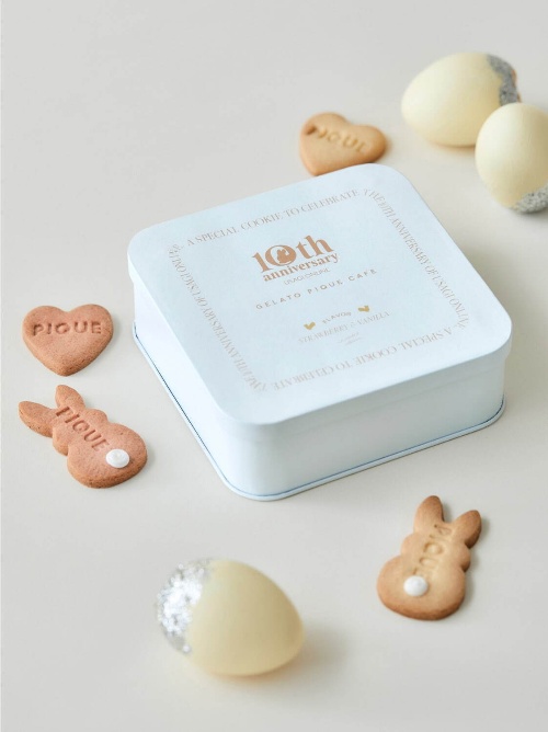 ジェラート ピケ カフェ“ウサギモチーフ”耳付きクレープ&スムージー、クッキー缶やバッグもコピー ジェラート ピケ カフェ“ウサギモチーフ”耳付きクレープ&スムージー、クッキー缶やバッグもコピー