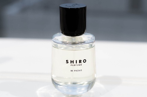 SHIROの本格フレグランス「シロパフューム」に、春限定“フローラル・フローラル”の香りコピー SHIROの本格フレグランス「シロパフューム」に、春限定“フローラル・フローラル”の香りコピー