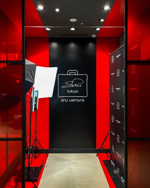 「シュウ トウキョウ メイクアップ ボックス」シュウ ウエムラ新旗艦店が東京・表参道にオープンコピー 「シュウ トウキョウ メイクアップ ボックス」シュウ ウエムラ新旗艦店が東京・表参道にオープンコピー