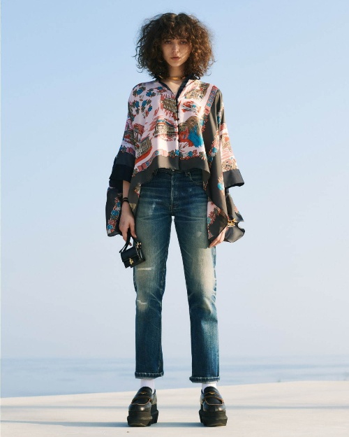 sacai 2021年リゾートウィメンズコレクション - “愛を味方に”コピー sacai 2021年リゾートウィメンズコレクション - “愛を味方に”コピー