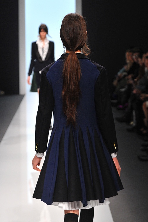 sacai(サカイ) 2012-13年秋冬コレクション -  意外な二面性を併せ持ったミラクルルックコピー