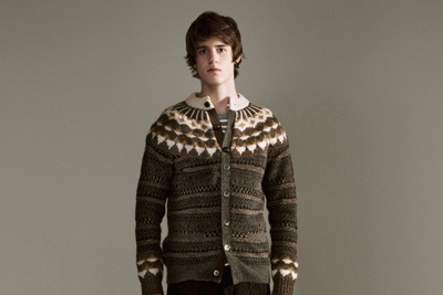 クラシックを再構築してつくる新たなスタンダードスタイル　sacai（サカイ）、2011-2012年秋冬メンズコレクション