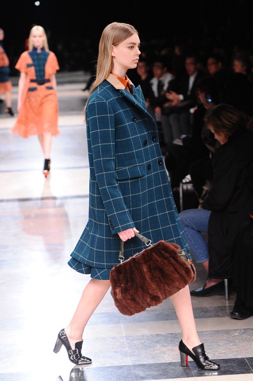 sacai(サカイ)、2013-14年秋冬コレクションのバッグは吉田カバンが製作コピー