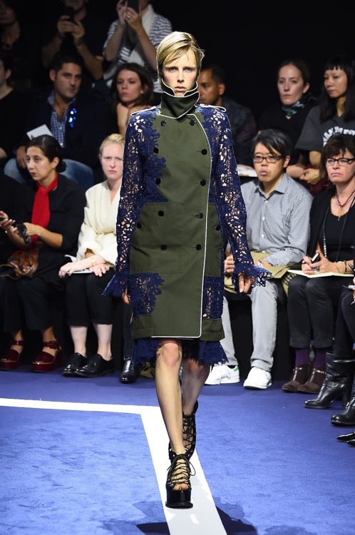 sacai 2015年春夏コレクション - ユーティリティーに華を添えて魅せるハイブリッド・エレガンスコピー