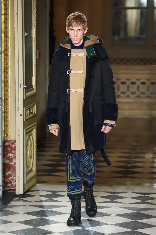 sacai 2016-17年秋冬メンズコレクション - ハイブリッドとレイヤードで表現する愛コピー