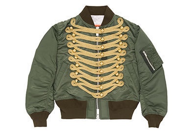 sacai ドーバー銀座限定MA-1を展開、ナポレオンジャケットの装飾を加えて
