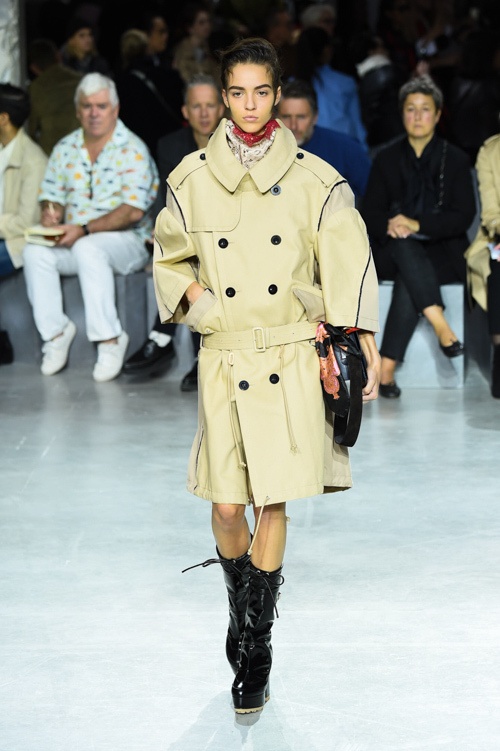 sacai 2017年春夏コレクション - フレアラインの新生ユニフォームコピー