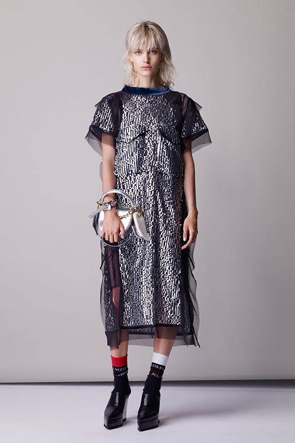 sacai18年リゾートコレクション - ウェスタンやミリタリーを取り入れた変化球ウェアコピー sacai18年リゾートコレクション - ウェスタンやミリタリーを取り入れた変化球ウェアコピー