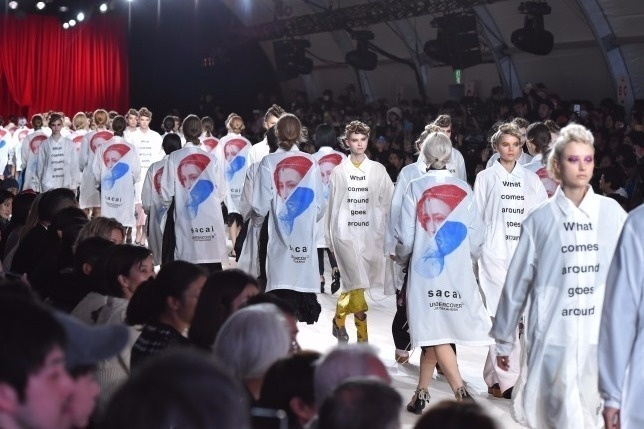 sacai / UNDERCOVER合同ショー - 2つの異なる世界観を表現＆コラボを象徴するラスト