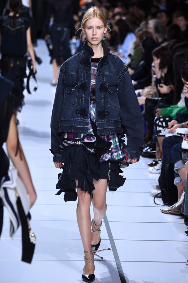 sacai 2018年春夏コレクション - 軽やかに楽しくsacai流ミックスマッチスタイルコピー sacai 2018年春夏コレクション - 軽やかに楽しくsacai流ミックスマッチスタイルコピー