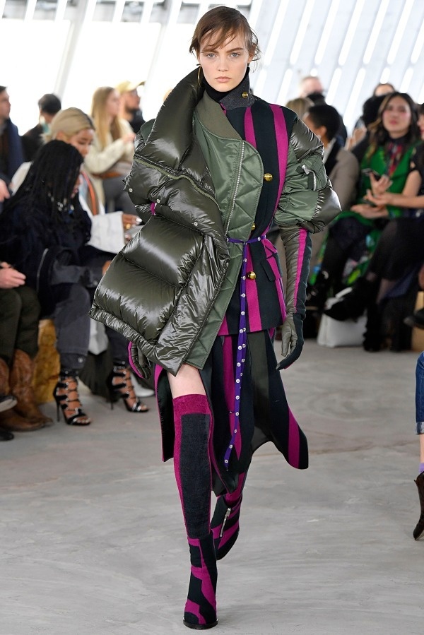 サカイ(sacai) 2018-19年秋冬コレクション - 異なる要素の掛け合いから生まれる力強さコピー サカイ(sacai) 2018-19年秋冬コレクション - 異なる要素の掛け合いから生まれる力強さコピー