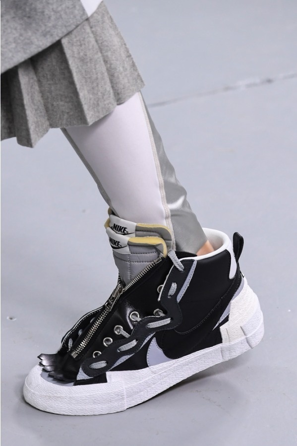 sacai×ナイキの第2弾、人気モデルを合体したハイブリッドスニーカーやダウンコートを展開コピー