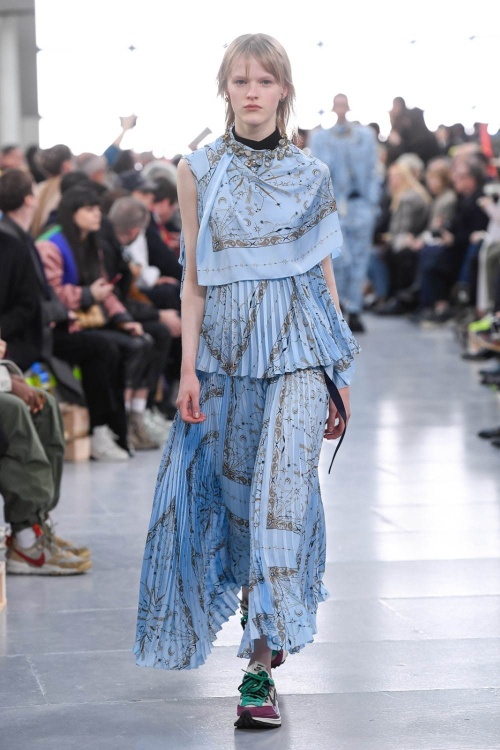 sacai 2020年プレフォールコレクション - パンツスーツから組み立てた女性服とは?コピー sacai 2020年プレフォールコレクション - パンツスーツから組み立てた女性服とは?コピー