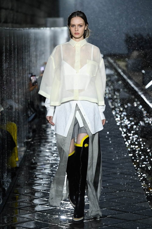 sacai 2021年春夏コレクション、貫く“らしさ”とシャーデーの存在 - 3年振り日本でのショーコピー sacai 2021年春夏コレクション、貫く“らしさ”とシャーデーの存在 - 3年振り日本でのショーコピー