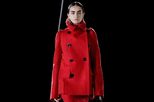sacai 2021-22年秋冬コレクション - エレガンスをもう一度
