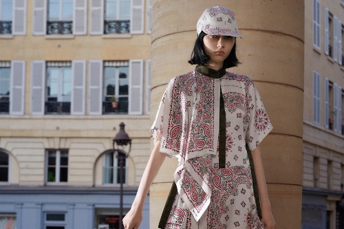sacai 2022年リゾートウィメンズコレクション、“一体感”を生み出す新たなハイブリッド