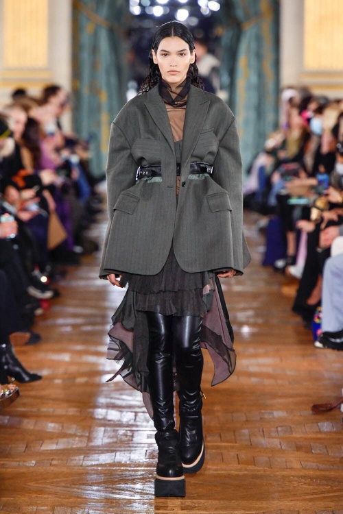 sacai 22-23年秋冬コレクション - 探究の末、辿り着いたものコピー sacai 22-23年秋冬コレクション - 探究の末、辿り着いたものコピー