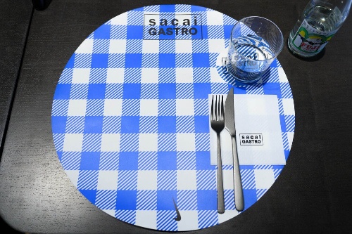 sacai×ゲットー ガストロのコラボカフェ、原宿で - ナイキスウッシュ入り“ソール型”ワッフルコピー sacai×ゲットー ガストロのコラボカフェ、原宿で - ナイキスウッシュ入り“ソール型”ワッフルコピー