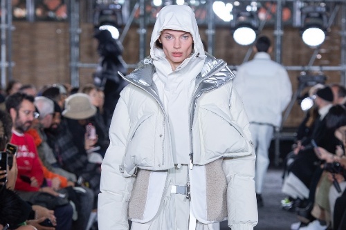 sacai man 2023年秋冬コレクション - 個性を引き出す“ジッパー”で変身