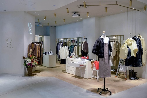 サカヨリ初の直営店が渋谷パルコにオープン、新ライン「ジードット」も展開コピー