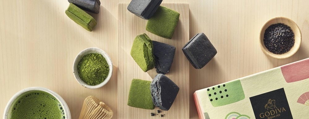 ゴディバ“黒ごま&抹茶”の「サブレショコラ」セット、サクッとサブレでチョコガナッシュをサンドコピー ゴディバ“黒ごま&抹茶”の「サブレショコラ」セット、サクッとサブレでチョコガナッシュをサンドコピー