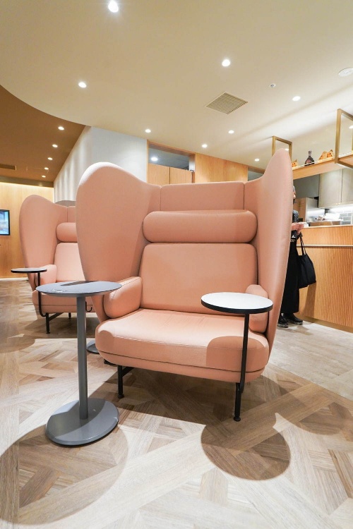 日本初「ゴディバ カフェ」が東京駅にオープン、こだわりチョコドリンク&カラフル食事メニューコピー 日本初「ゴディバ カフェ」が東京駅にオープン、こだわりチョコドリンク&カラフル食事メニューコピー