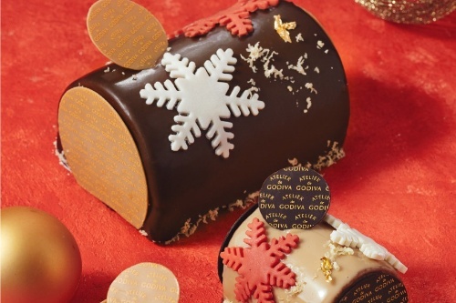 アトリエ ドゥ ゴディバのクリスマス限定スイーツ、ブッシュ ド ノエルやチョコ＆オレンジの生ケーキ