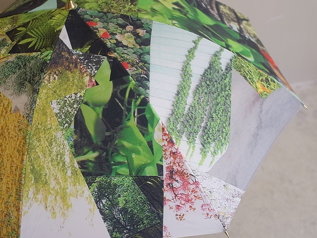 雨の日の外出を優しく応援してくれる、手作りの日傘屋コシラエル(Coci la elle)の雨傘コピー