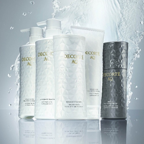 コスメデコルテ「AQ」から“ヘアケア”デビュー、髪質で選べるシャンプー&ツヤ髪導くヘアオイルコピー コスメデコルテ「AQ」から“ヘアケア”デビュー、髪質で選べるシャンプー&ツヤ髪導くヘアオイルコピー