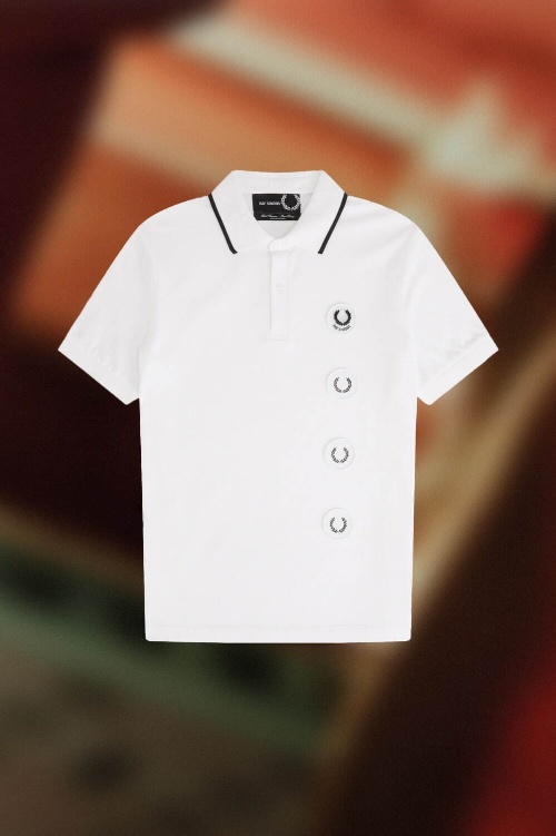 フレッドペリー×ラフ・シモンズ“ソウルのレコードレーベル”着想のグラフィック入りTシャツなどコピー フレッドペリー×ラフ・シモンズ“ソウルのレコードレーベル”着想のグラフィック入りTシャツなどコピー