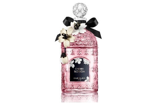 ゲラン“桜の香り”の春限定フレグランス「チェリーブロッサム」夜桜を表現したデザインボトルでコピー ゲラン“桜の香り”の春限定フレグランス「チェリーブロッサム」夜桜を表現したデザインボトルでコピー