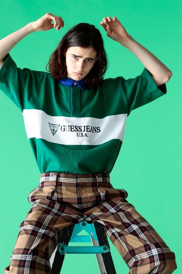 GUESS×モンキータイムのコラボアイテム - ラグビーシャツやボーダーTを90sスタイルでコピー