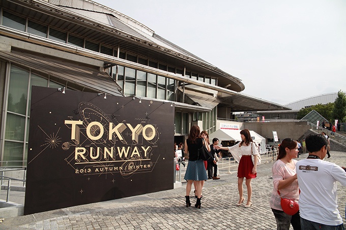 東京ランウェイ 2013年秋冬Vol.1 - ケイト・スペードのショーで開幕コピー