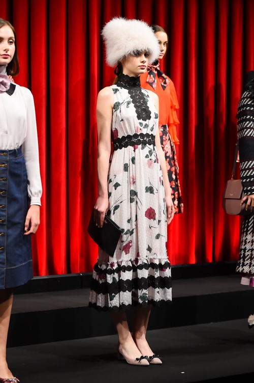 ケイト・スペード ニューヨーク16年秋は踊り子＆シンガーをモデルに、香水バッグ＆ネコシューズを提案コピー